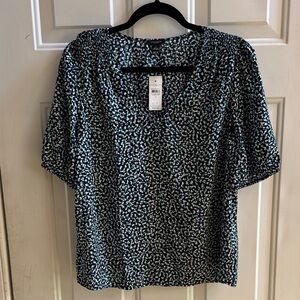 Anne Taylor Factory Navy Floral V-Neck Short Sleeve Blouse - M